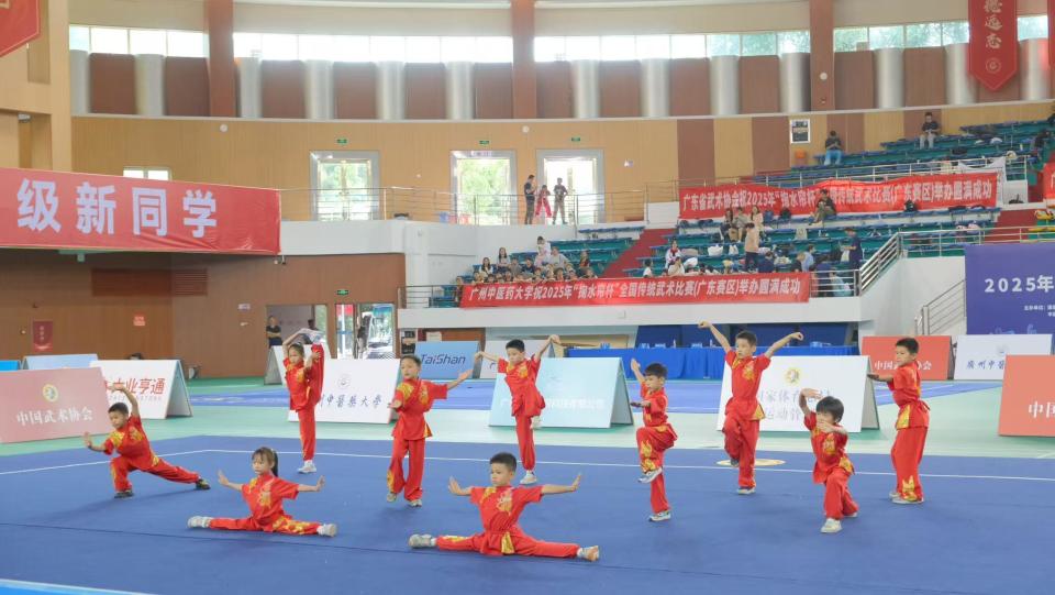 以武会友 以武会友